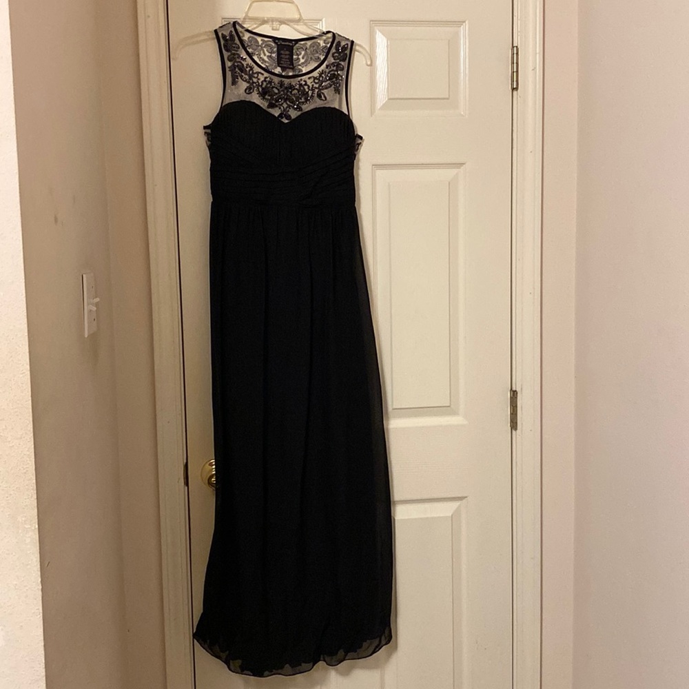 Xtraordinary Sz. 5 Formal Prom Dress (Juniors)